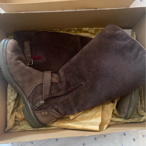 UGG Brown Shearling Suede Riding Boots - Picture 2 of 4